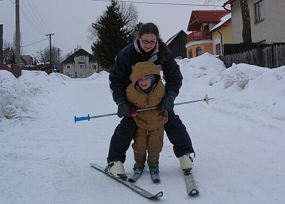 55. mit milosko - seine erste ski-versuche.jpg